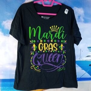 💩 Mardi Gras Queen Graphic T-Shirt